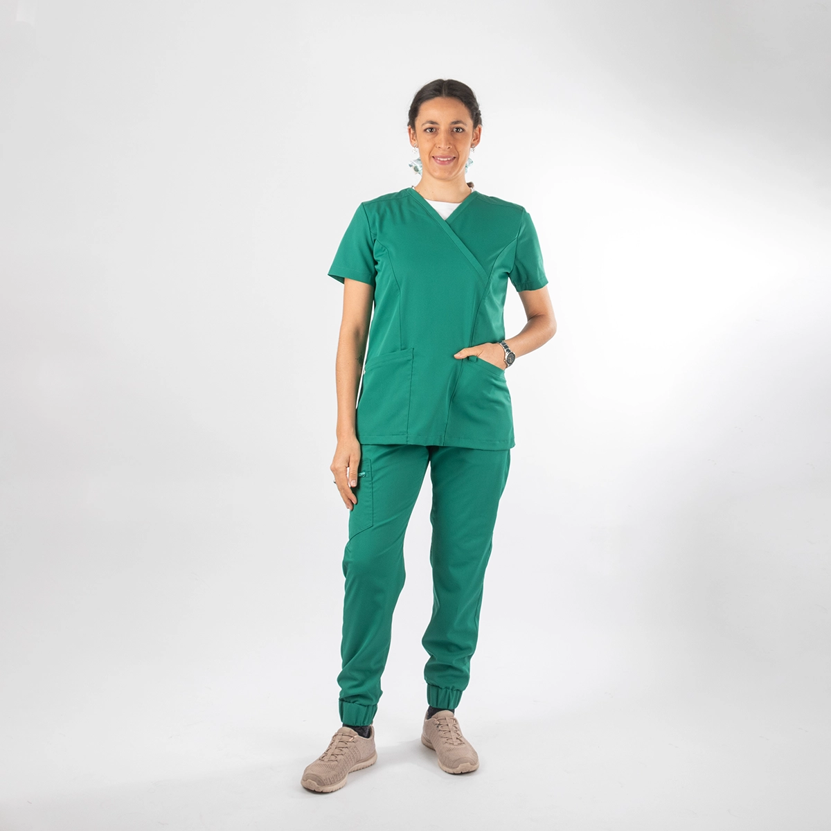 Blusa Clínica Verde Área Médica Mujer Entallada - Ale - Imagen 4