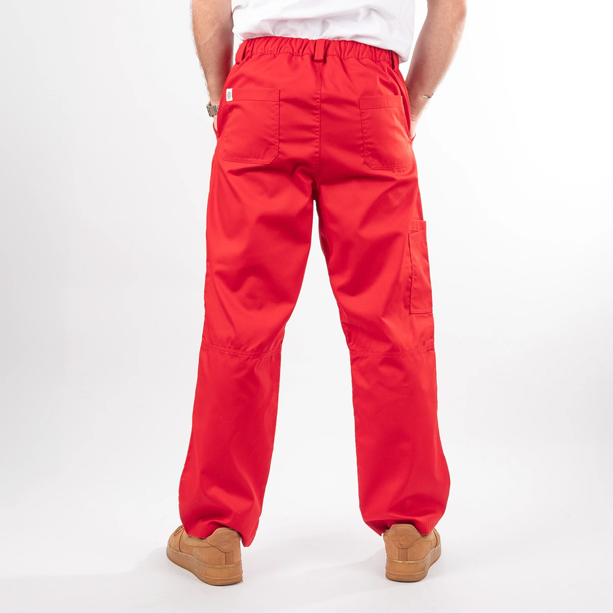 Pantalón Clínico color rojo en gabardina Modelo Lucas