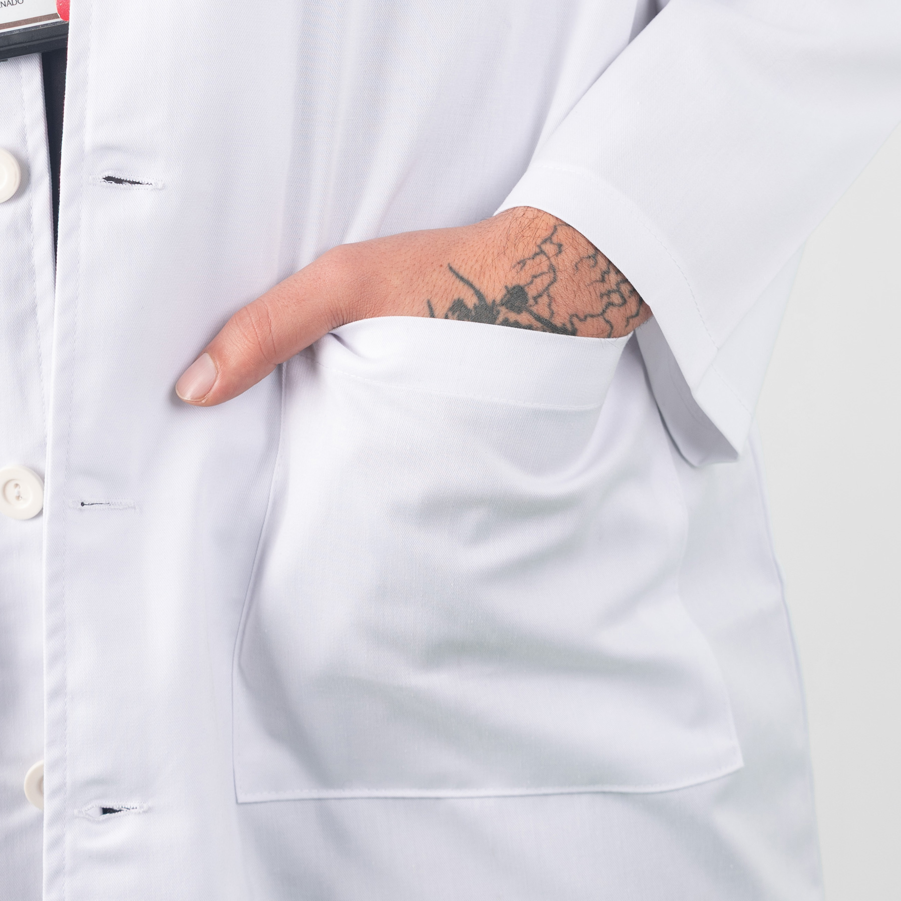 Cotona Blanca Área Médica Hombre Gabardina - Joaquín - Imagen 3
